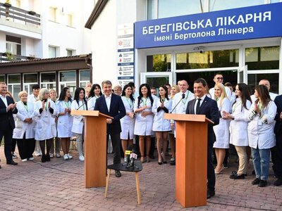38 років будівництва: у Берегові за підтримки Угорщини та США добудували сучасний медкорпус