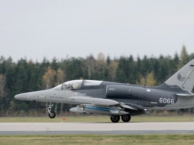 Чехія не передаватиме Україні літаки L-159