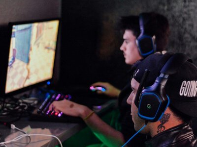 Поліція прийшла до тренувального табору однієї з команд Dota 2 й затримала відомого гравця