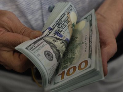 Скільки грошей можна перевозити через кордон України у 2026 році