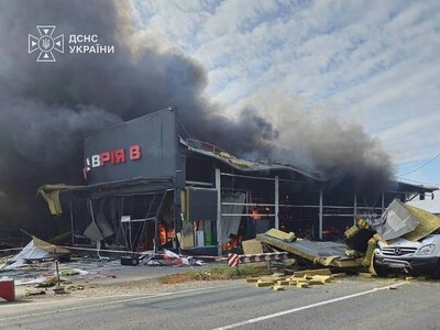 Трьох людей поранено внаслідок удару «шахеда» по супермаркету в Одеській області