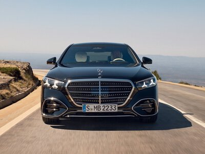 Mercedes виявила дефект гальм у своїх флагманських моделях: список автомобілів під ризиком