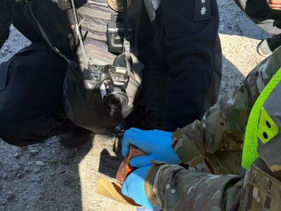У Києві затримали чоловіка з тротиловою шашкою: що відомо про інцидент