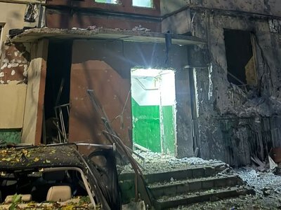 У Рівному внаслідок нічної атаки пошкоджена цивільна інфраструктура та багатоповерхівки