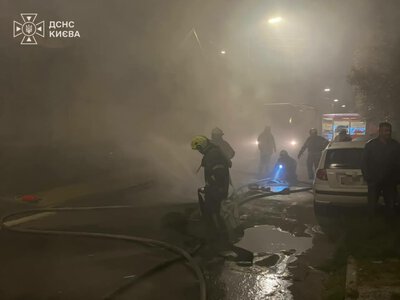 Нічна атака на Київ: у двох районах столиці горіли будинки