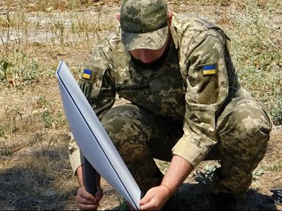 Стало відомо, хто надав наказ обмежити супутніковий зв'язок для України