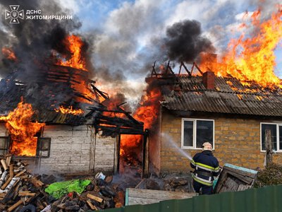 Рятувальники ліквідували пожежу у с. Городниця на Звягельщині