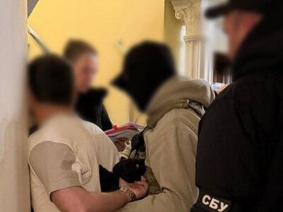 Керівника кадрового відділу Держмитслужби затримано на хабарі в $25 тисяч – СБУ