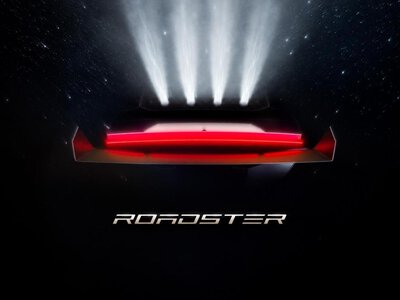 Tesla показала Roadster, що здіймається в повітря: розгін до 96 км/год — менш ніж за секунду