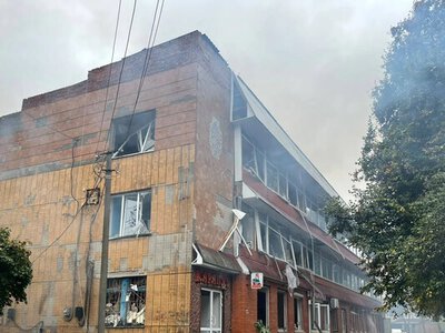 Росія атакувала Бахмач на Чернігівщині Бандеролями, є руйнування та постраждалі