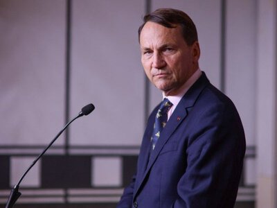 Сікорський відповів Трампу на його слова про постраждалих від війни українців: Бомби та ракети були запущені Путіним