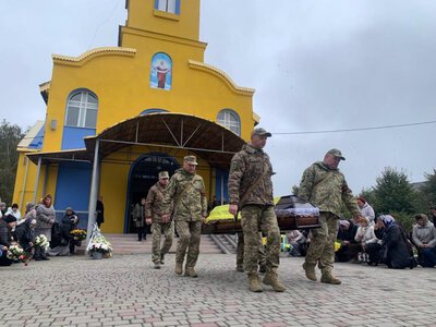 У Ківерцях попрощалися зі захисником Віталієм Бречком