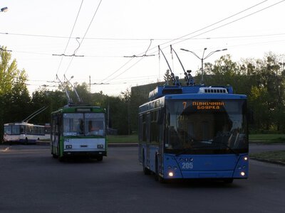 У Рівному через російську атаку зупинилися тролейбуси