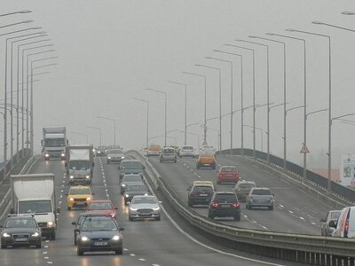 В Україні оголосили жовтий рівень небезпечності через туман: які області під загрозою