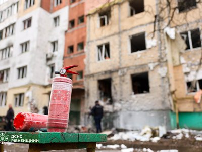 Унаслідок російської атаки на Рівне загинула людина: пошкоджено школу та цивільну інфраструктуру