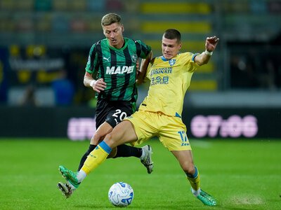 Фрозіноне в шаленому матчі перестріляв Сассуоло – дикі привози, хет-трик Раймондо