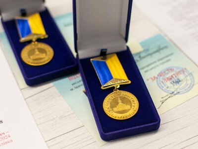 В Івано-Франківську вручили відзнаки «За честь і звитягу» двом військовослужбовцям