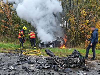 BMW виїхав на зустрічну смугу і зіткнувся з Nissan: загинуло двоє людей, троє госпіталізовані