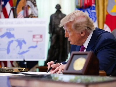 Трамп призупинив нові санкції проти Росії, які сам затвердив місяць тому