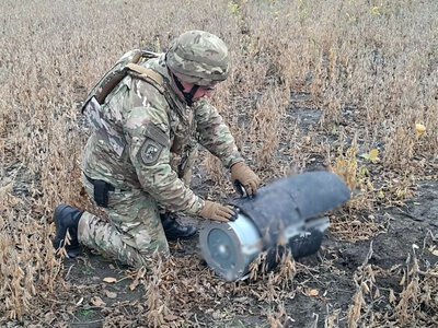 Небезпечні уламки збитих ворожих дронів знайшли на Чернігівщині (Фото)