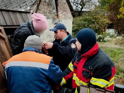 У Голобах 61-річна жінка впала у 12-метровий колодязь, її врятували надзвичайники