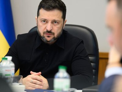 «Допомагає тільки росіянам». Зеленський каже, що путін «відчуває щастя» через відмову Трампа від закону Ліндсі Грема