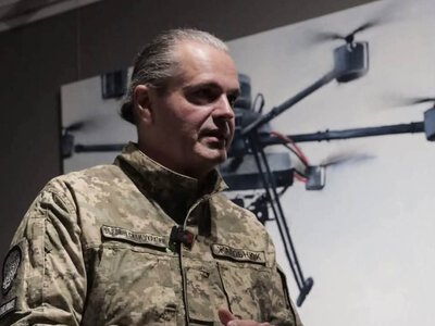 Море, хліб і сни: які історії розповідають картини Стаса Жалобнюка, що залишилися в Рівному