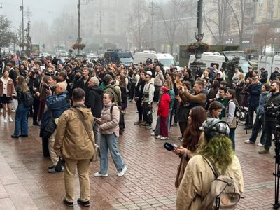 Відставка Кличка, укриття та аудит комунальних підприємств: у Києві на Хрещатику проходить акція