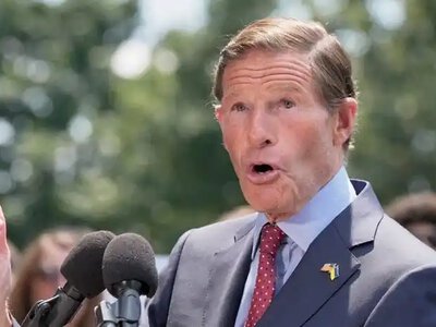 Співавтор «пекельних санкцій» розніс Трампа через підігрування Путіну