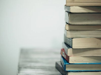 Що почитати на вихідних: три книжки від кременчуцької бібліотекарки