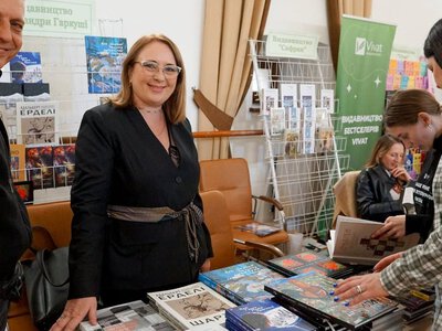 В Ужгороді стартував XV ювілейний Книга-фест 2026 (ФОТО)