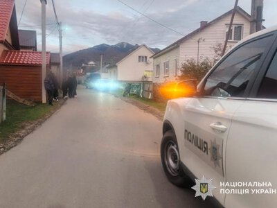 На Міжгірщині сталася ДТП за участю неповнолітніх на електросамокаті та мотоциклі