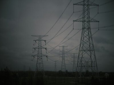Російські війська вдарили по об’єктах енергетичної інфраструктури на Тернопільщині та Чернігівщині: є знеструмлення