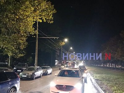 У Миколаєві на проспекті майже одночасно сталося дві ДТП: зіткнулися 4 автомобілі