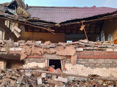 Россия в Изюме целит по жилью горожан. Атака РСЗО — Есть раненые