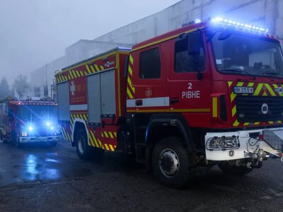 Атака на цивільні об'єкти Рівненщини 18 жовтня: вогнеборці ліквідували загоряння