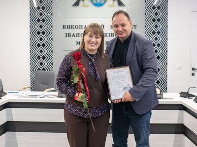 В Івано-Франківську відзначили освітян громади грамотами та подяками міського голови