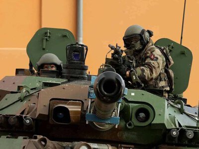 Коаліція охочих відпрацює в Польщі розгортання військового контингенту в Україні після припинення вогню