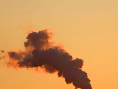 Сезон білих ночей триває: дрони FP-1 атакували нафтову та цифрову інфраструктуру Петербурга