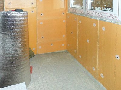 Як самостійно утеплити балкон до зимового сезону