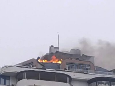 РФ вдарила по багатоповерхівці в Одесі: спалахнув дах, постраждала 13-річна дівчинка