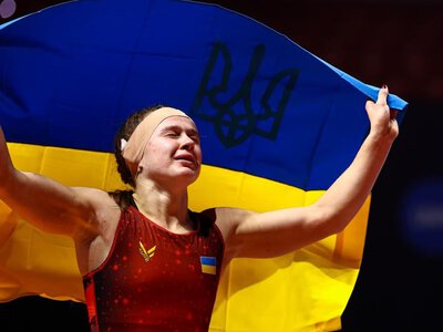 Збірна України вперше здобула перемогу на жіночому командному заліку молодіжного чемпіонату світу з боротьби
