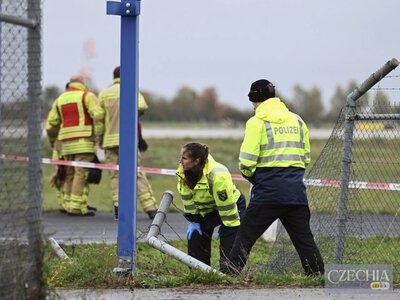 У Німеччині невідомі прорвали огорожу аеропорту Лейпциг: неподалік стоять три російські «Антонови»