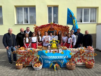 Громади Роздільнянського району представили свої традиції на форумі української мови