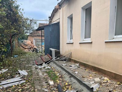 Атака на Дніпро: понівечено близько трьох десятків приватних будинків