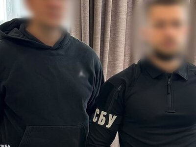 СБУ затримала двох працівників одеської компанії, яких підозрюють у допомозі росії з продажем викраденого українського зерна