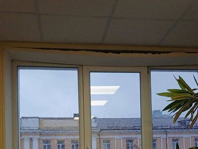 Російська атака завдала шкоди будівлі НКРЕКП у Києві: енергетичний регулятор у небезпеці