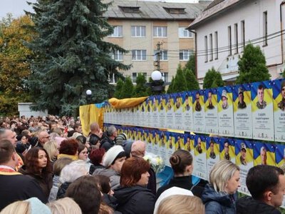 На Львівщині відкрили алею пам'яті понад 200 воїнів