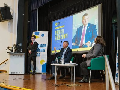 Залужний: Україні потрібні фізики, математики і хіміки, у Росії їх навчають в рази більше