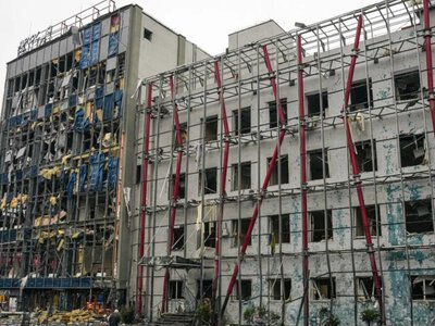 Знищено кінотеатр, магазини, льодову арену: в Києві ТРЦ перетворився на руїни, - ФОТО